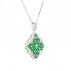 Emerald Oval 2.79 Carat Pendant In 925 Sterling Silver